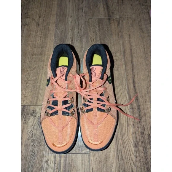 Nike Kyrie Flytrap 6 Orange Trance Yellow Strike Sneakers Men Sz 8.5 DM1125-800